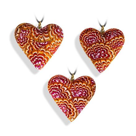 Hjertesmykke Krysantemum, rød&oransje, 34x34 mm, med snor -28020726 Hjertesmykke Krysantemum, rød&oransje, 34x34 mm, med snor -28020726
