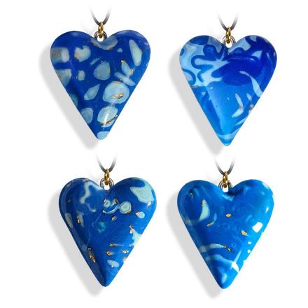 Hjertesmykke blå, 25x23 mm, med snor -28020730 Hjertesmykke blå, 25x23 mm, med snor -28020730