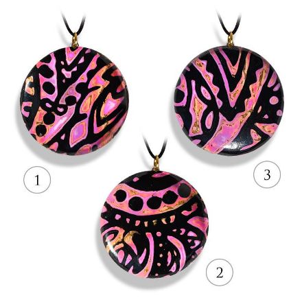 Håndlaget smykke Hidden Magic, Rosa & sort mønster - 28020741 Håndlaget smykke Hidden Magic, Rosa & sort mønster - 28020741