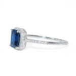 Diamantring i gull med safir-5347901