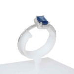 Diamantring i gull med safir-5347901