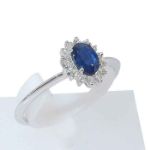  Diamantring med 0,14ct W-Si i hvitt gull med safir-577252