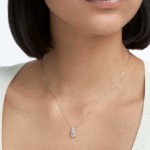 Swarovski smykke Attract Trilogy Round Pendant, White, Rhodium plated - 5414970