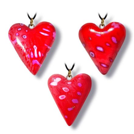 Hjertesmykke rød 25x23 mm. - 280206495 Hjertesmykke rød 25x23 mm. - 280206495
