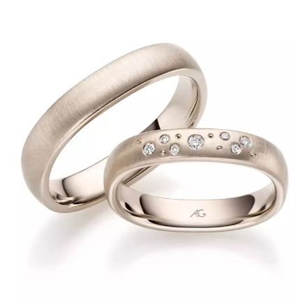 Gifteringer i nøttefarget gull 14 kt, 4 mm & 4.5 mm. GERSTNER - 31496 Gifteringer i nøttefarget gull 14 kt, 4 mm & 4.5 mm. GERSTNER - 31496