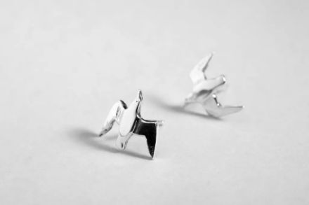 Øredobber i sølv med fugler og stikk. HILLESTAD - 943DS Øredobber i sølv med fugler og stikk. HILLESTAD - 943DS