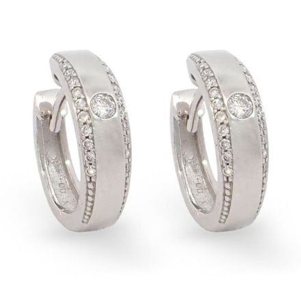 Diamantøredobber i gull med 0,24 ct W-Si - BUR733992 Diamantøredobber i gull med 0,24 ct W-Si - BUR733992