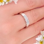 Forlovelsesring diamantring Iselin 3x0,15ct TW-Si i hvitt gull - 8503015