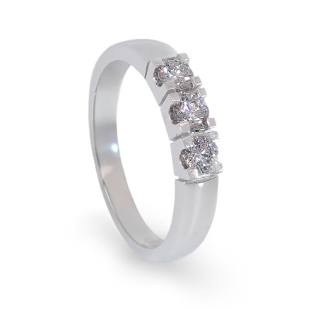 Forlovelsesring diamantring Iselin 3x0,15ct TW-Si i hvitt gull - 8503015 Forlovelsesring diamantring Iselin 3x0,15ct TW-Si i hvitt gull - 8503015