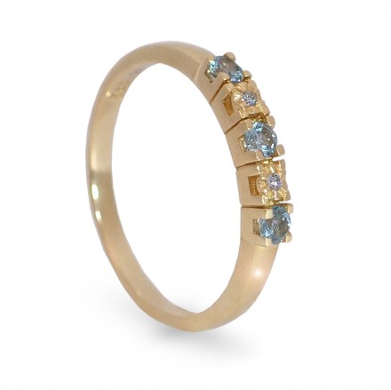 Diamantring i gult gull 14kt med topas og 0,013 ct W-Si - COC00376topas Diamantring i gult gull 14kt med topas og 0,013 ct W-Si - COC00376topas