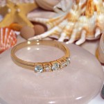 Diamantring i gult gull 14kt med topas og 0,013 ct W-Si - COC00376topas