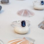 Diamantring i gull med safir-5347901