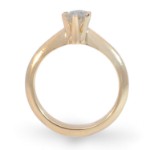 Forlovelsesring Gaia med Oval Lab Grown diamant i 0.71 ct og River (D) - VS1 - LG071gg
