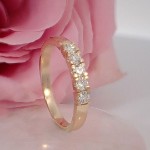 Bilde av Iselin alliansering 585/14 karat gult gull med 5x0.05 ct TW-Si - 85050500