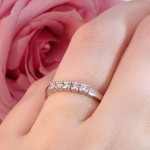Diamantring Iselin med 5x0,05 ct TW-Si-8505050