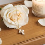 Gullsmykke kors FVP Perle og zirkonia i 14K gult gull - 27495