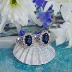 Diamantøredobber i gull 14 kt med 0,21 ct TW-SI og safir - coc3070784sf