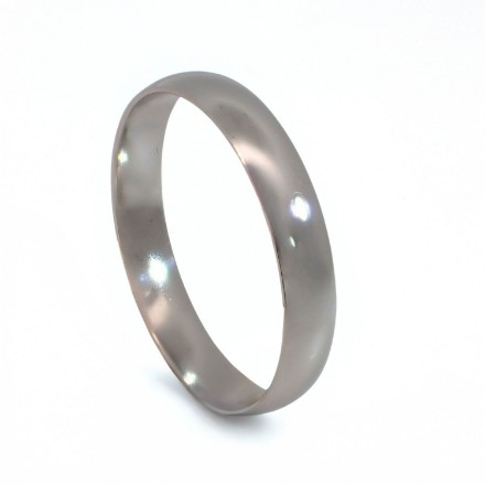 Giftering i hvitt gull 14kt, 4 mm. RUBIN modell 167 -1340 Giftering i hvitt gull 14kt, 4 mm. RUBIN modell 167 -1340