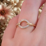 Bilde av Gullring med zirkonia -BUR594088