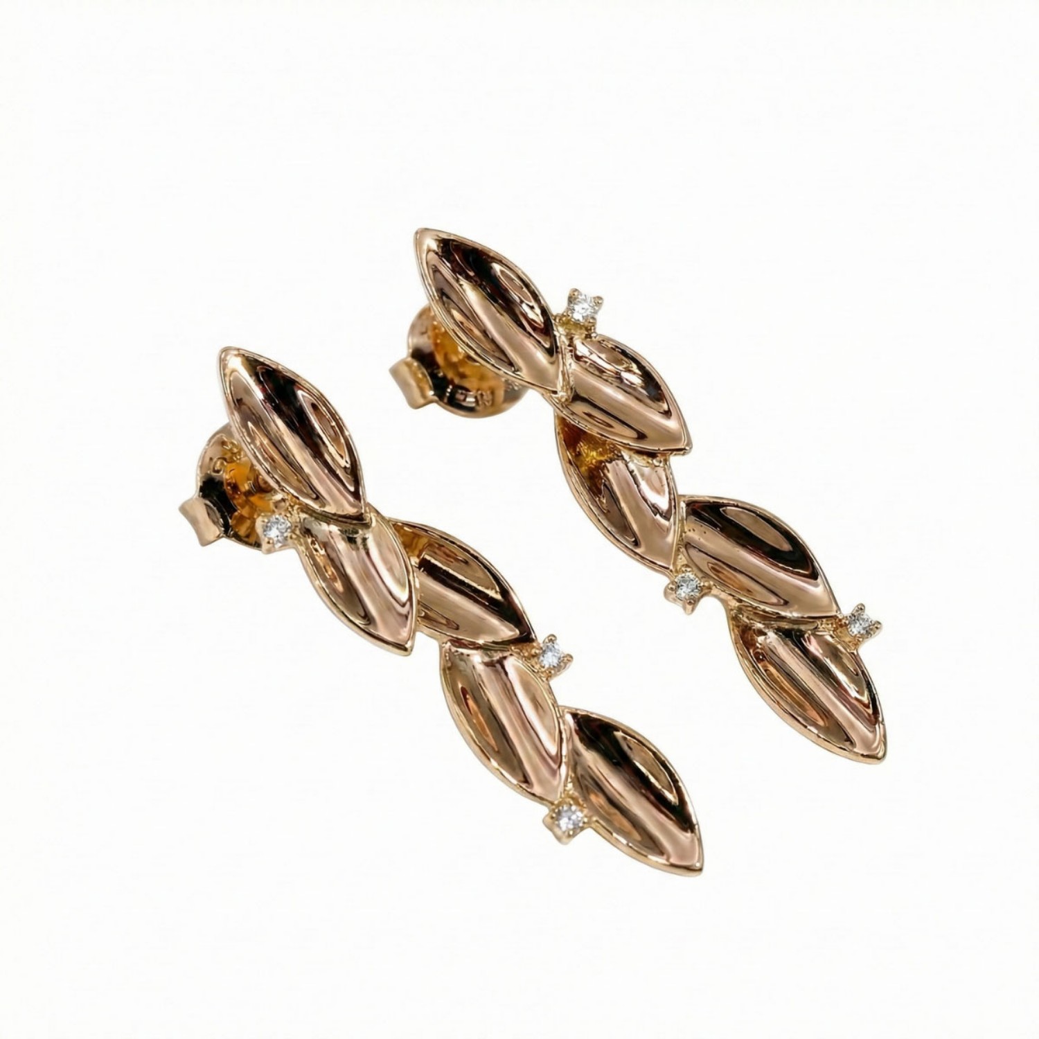 Diamantøredobber i gull med 0,06 ct W-Si - 30710112