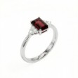 Hvittgullring med granat og diamanter 0.09 ct TW-Si - coc5000733
