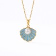 Smykke i forgylt sølv med lys blå coloritt og perle - 3042542