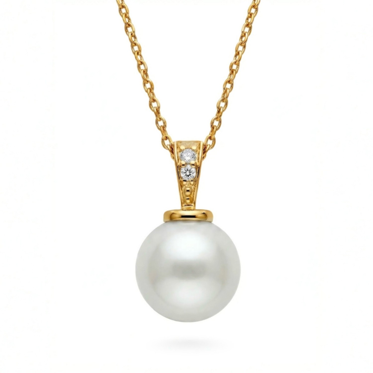 Diamantsmykke i gult gull med 0,025ct W-Si og perle - coc4000083gg