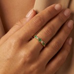 Diamantring i gull 14kt med smaragd og 0,013 ct W-Si - COC003760s