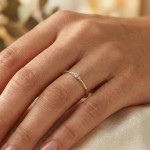 Diamantring - forlovelsesring i gult gull med 0,13 ct W-Si - Bur538278