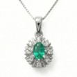 Diamantsmykke med 0,12 ct W-Si og smaragd - bur570057