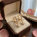 Kreoler i forgylt sølv med cirkonia og hvit blåklokke LIV - 701203