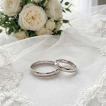 Giftering i platina 950, 4 mm. RUBIN modell 167 - 1040