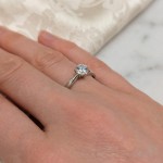 Forlovelsesring i hvitt gull med East Lab Grown diamant i 0.50 ct og River E VS2 - R58829HG
