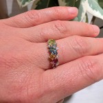 Diamantring i gult gull med 0,04ct W-Si og edelstener- Bur560797