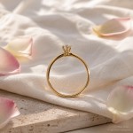 Forlovelsesring Idun i gult gull med diamant 0,25 ct TW Si - 2747744GG